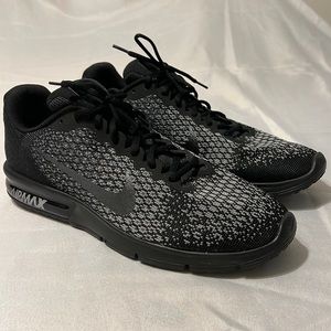 NIKE Mens airmax sneakers